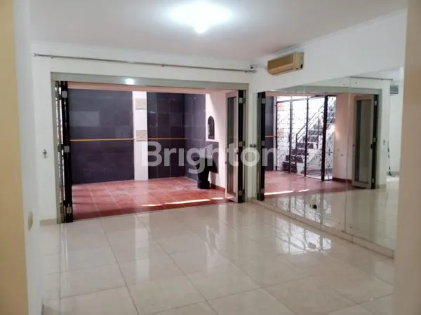 image DIJUAL RUMAH DELATINOS, CLUSTER LA VINTAGE, BSD CITY, TANG SEL (4)