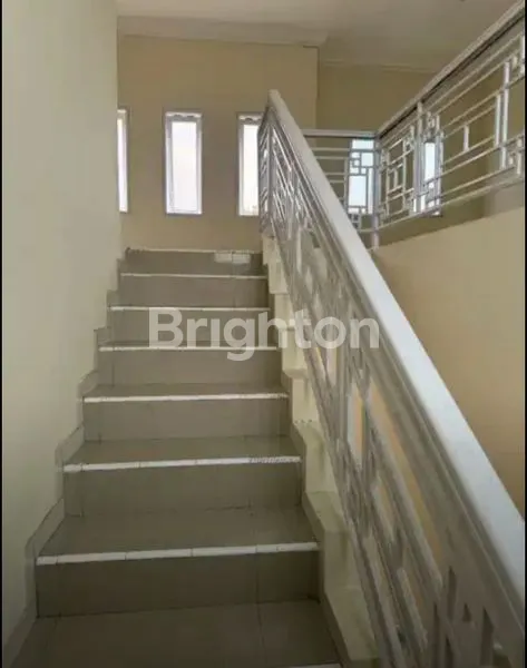 image RUMAH DAN TOKO DEKAT EXIT TOL SIDOARJO (8)