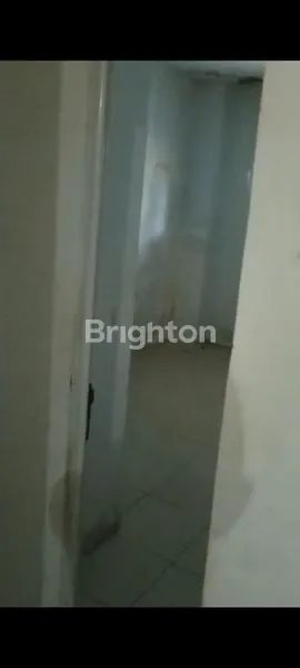 image RUMAH 3 LANTAI COCOK UNTUK KOST JELAMBAR (4)