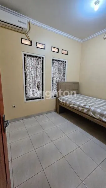 image RUMAH 1.5  LANTAI DI PERUMAHAN RAFFLESS REGENCY , CIANGSANA BOGOR (4)