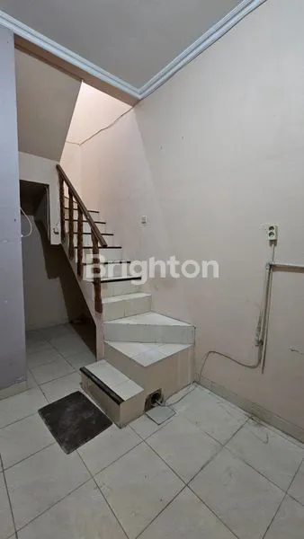 image RUMAH 1.5  LANTAI DI PERUMAHAN RAFFLESS REGENCY , CIANGSANA BOGOR (6)