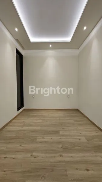 image RUMAH BANGUNAN BARU 3,5 LANTAI DI SUNTER AGUNG PERMAI JAKARTA UTARA (4)