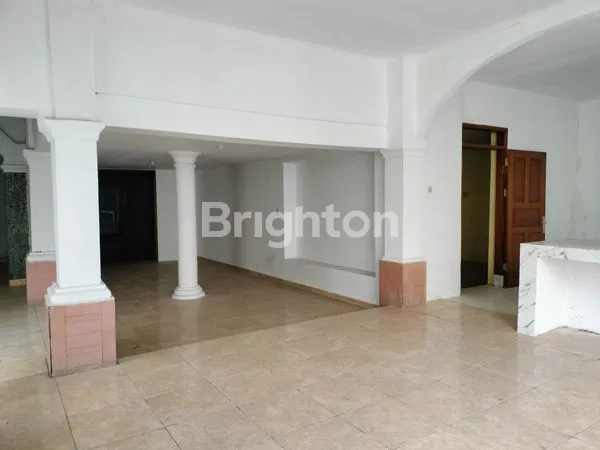 image JARANG ADA RUMAH 3 LANTAI MULTIFUNGSI (7)