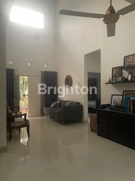image RUMAH ASRI TERAWAT DI BINTARO (3)