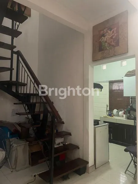 image RUMAH ASRI TERAWAT DI BINTARO (7)