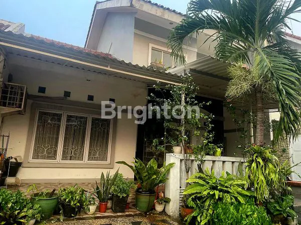image RUMAH ASRI TERAWAT DI BINTARO (1)