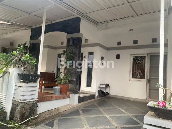 image RUMAH ASRI TERAWAT DI BINTARO (8)