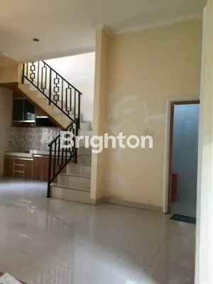 image RUMAH CLUSTER DI CIBUBUR CIRACAS 5 UNIT SIAP HUNI (1)