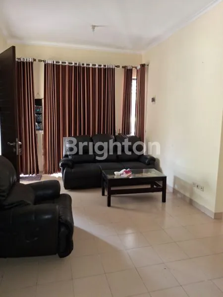 image RUMAH DI CLUSTER THE BREEZE SENTUL CITY (6)