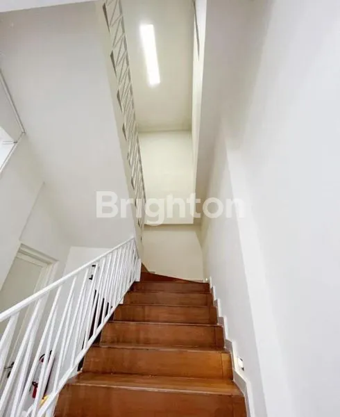 image RUMAH SUTOREJO UTARA, MODERN MINIMALIS, SIAP HUNI. SURABAYA TIMUR (7)