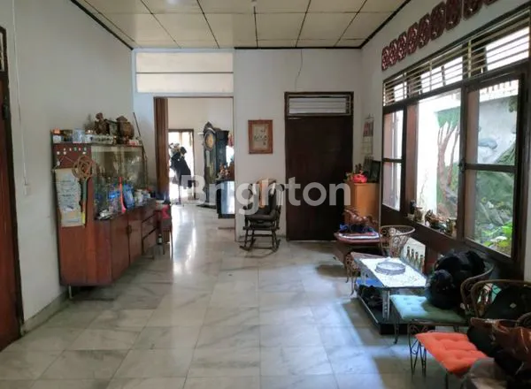 image RUMAH TUA KARTINI  UK 11X42 SHM JAKARTA PUSAT (6)