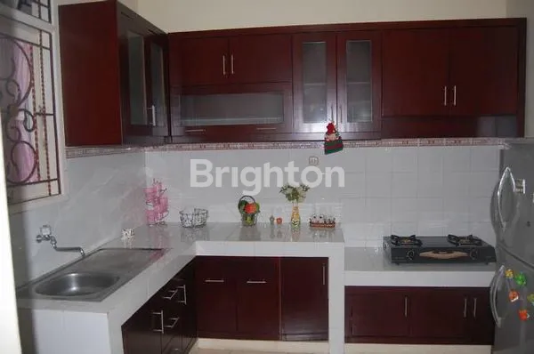 image RUMAH RAPI DAN BAGUS CLUSTER BERYL GADING SERPONG  (3)