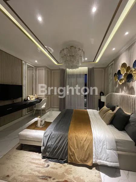 image RUMAH MEWAH DAN STRATEGIS (4)