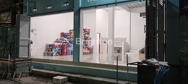 KIOS PASAR DI PUSAT KOTA