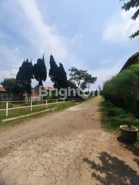 image TANAH PREMIUM 300M² PINGGIR JALAN RAYA TANGKUPAN PERAHU LEMBANG (1)
