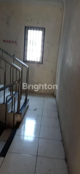 image RUKO JELAMBAR 3.5 LANTAI BISA BUAT USAHA ATAU KANTOR (6)