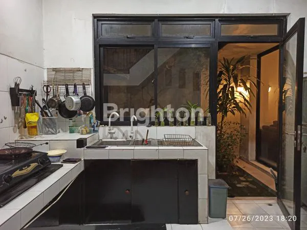 image RUMAH ASRI DI GRIYALOKA BSD (7)