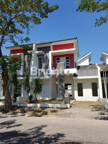 image LA DIVA GREEN HILL MENGANTI (1)