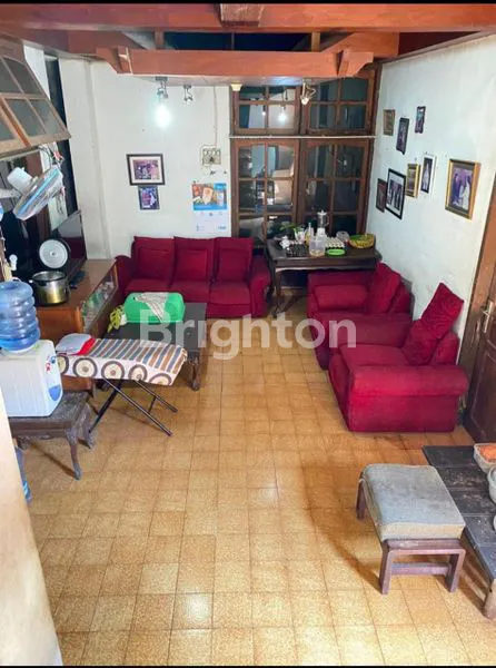 image RUMAH 6 KAMAR TIDUR DI GUNUNG KAPUR MONANG MANING DENPASAR (5)