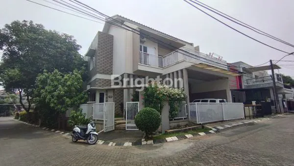 image RUMAH CANTIK DAN LUAS HOOK DI BINTARO REGENCY (1)