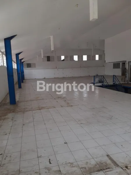 image GUDANG SIAP PAKAI MURAH AKSES WINGBOX DEKAT PERAK KALIMAS HILIR ADA DEK BESI 2 LANTAI (5)