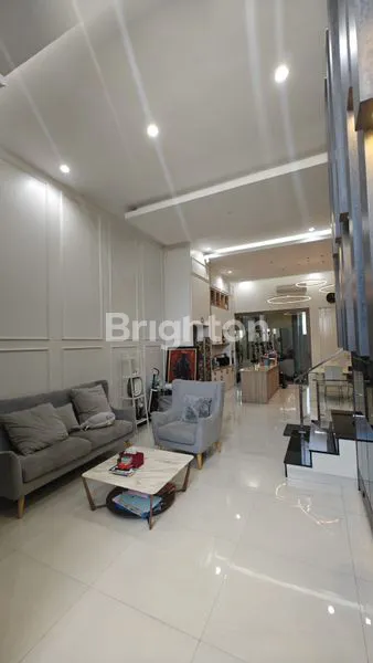 image RUMAH FURNISH SIAP HUNI VILLA BUKIT REGENCY 1 PAKUWON INDAH SURABAYA BARAT  (3)