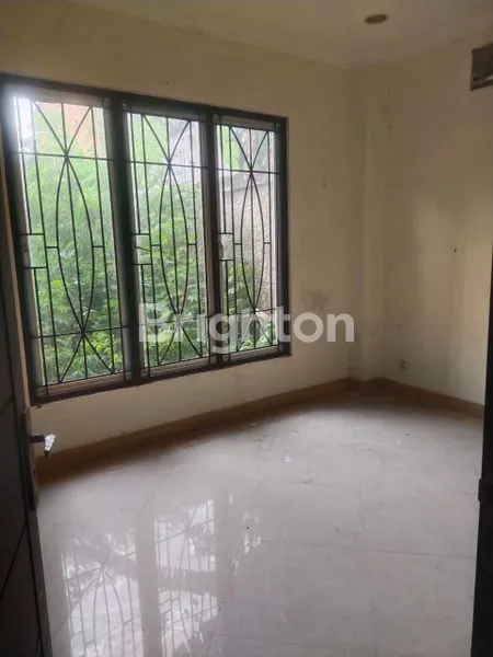 image RUMAH MEWAH SIAP.HUNI DEPOK (4)