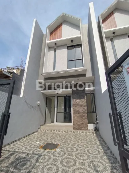 image RUMAH BARU SIAP HUNI SUTOREJO UTARA DEKAT PAKUWON CITY (1)