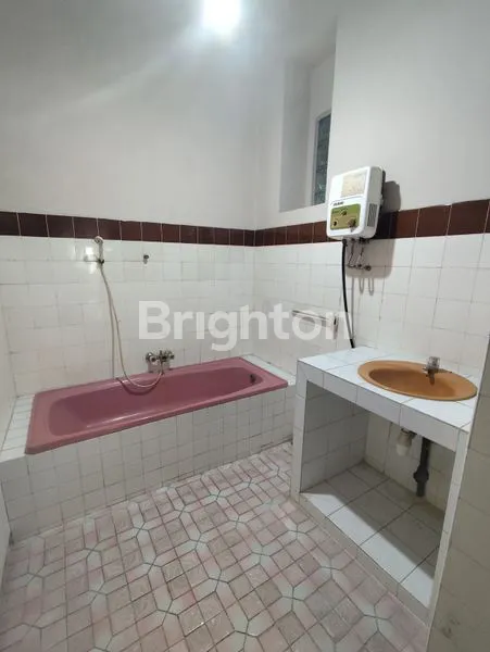 image RUMAH TEMPAT USAHA AREA PULAU PULAU KOTA MALANG (6)