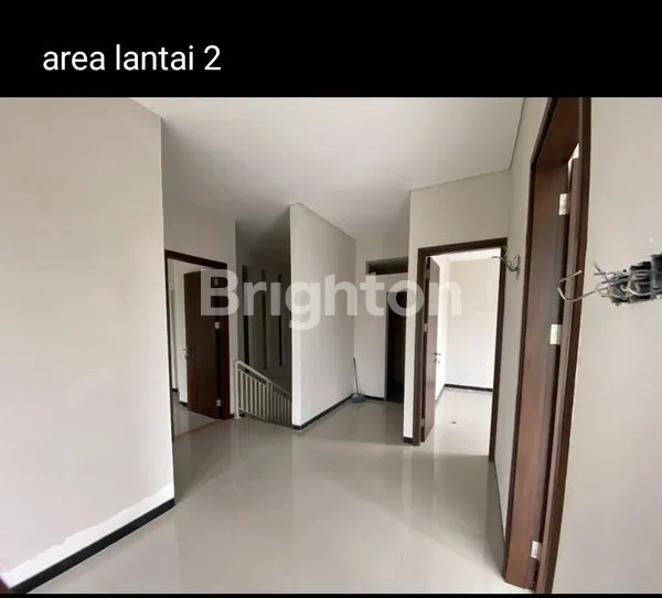 image RUMAH 2 LANTAI NEW DEKAT MERR (3)