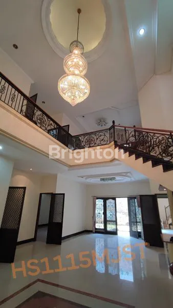 image RUMAH MEWAH MANYAR FULL FURNISHED TERAWAT BAGUS SIAP HUNI (3)