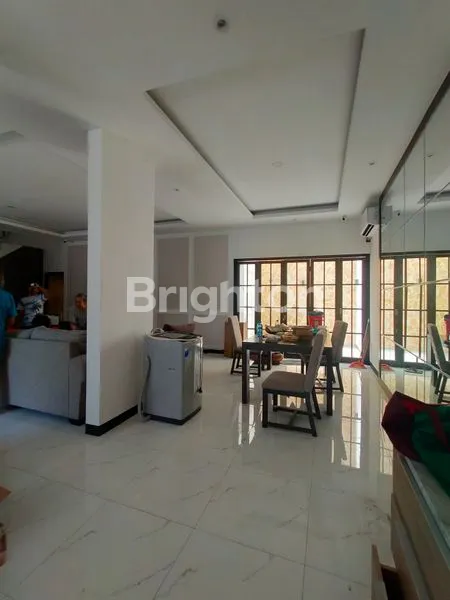 image RUMAH 2 LANTAI SEMI FURNISH DEKAT EXIT TOL (2)