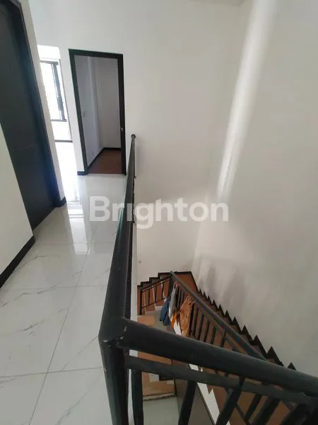 image RUMAH 2 LANTAI SEMI FURNISH DEKAT EXIT TOL (6)