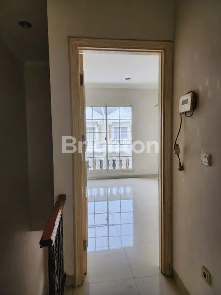 image RUMAH SIAP HUNI CLUSTER WEST EUROPE GREENLAKE CITY (7)