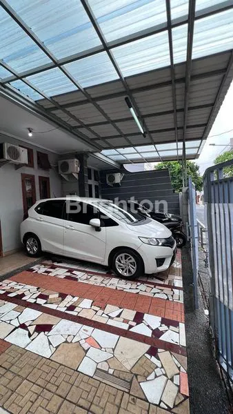 image RUMAH KOST 18 KAMAR STRATEGIS DI BENDUNGAN HILIR (2)