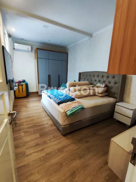 image RUMAH TRIMEZIA GADING SERPONG (3)