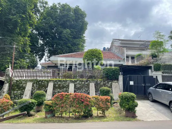 RUMAH CANTIK LOKASI TENGAH KOTA BOGOR HARGA MENARIK FULL FURNISHED