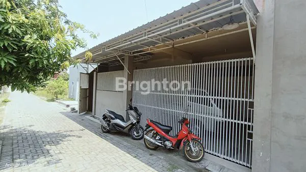 image RUMAH MEWAH SIAP HUNI DI GRAHA MANDIRI JOMBANG (1)