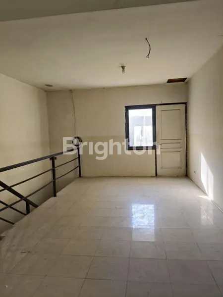 image DI SEWAKAN RUKO SIAP PAKAI DI TENGAH KOTA GRESIK (7)