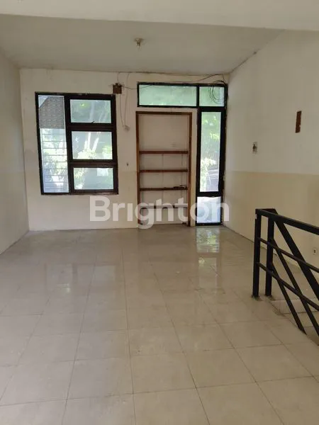 image DI SEWAKAN RUKO SIAP PAKAI DI TENGAH KOTA GRESIK (5)