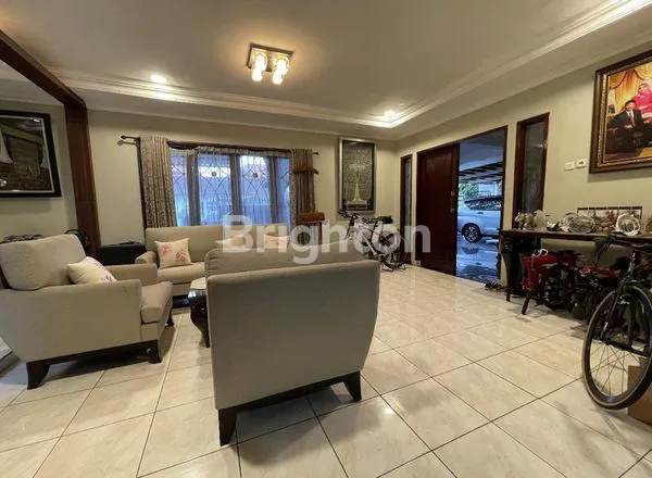 image RUMAH SIAP HUNI LOKASI STRATEGIS BISA UNTUK USAHA DEKAT RAYA DIPONEGORO (5)