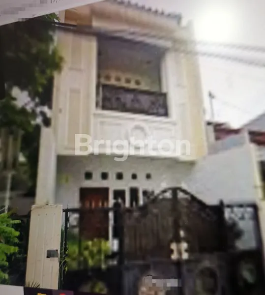 RUMAH 3LT DI PUSAT KOTA/ BLKG MALL CIPUTRA