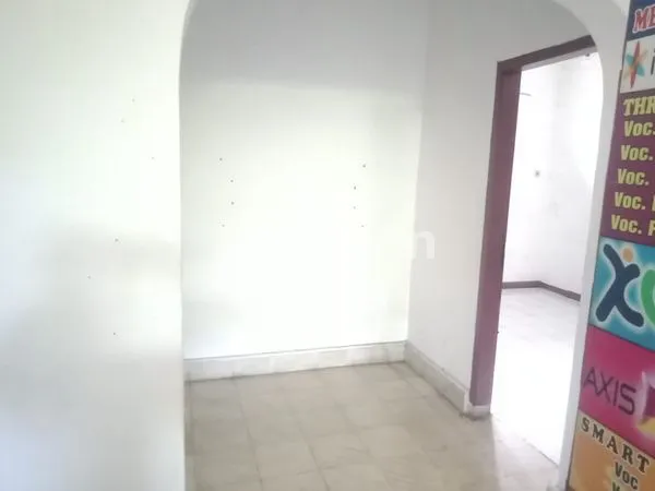 image RUMAH DI ZONA BISNIS (5)