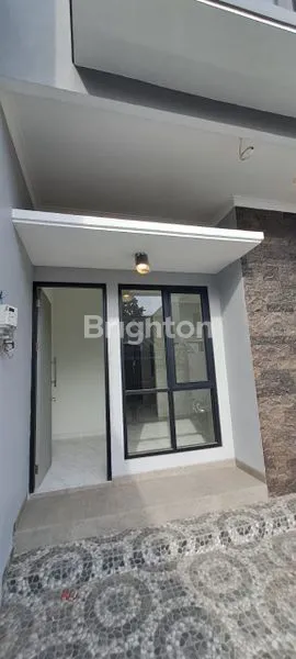image RUMAH BARU NEW GRESS SCANDINAVIAN STYLE DI SUTOREJO SURABAYA DEKAT MULYOSARI PAKUWON CITY ITS UNAIR GM GALAXY MAL (2)