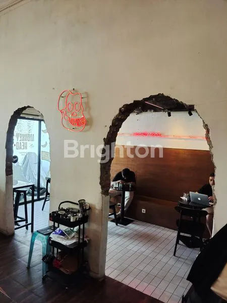 image TURUN HARGA!! RUMAH COCOK UNTUK USAHA DI PINGGIR JALAN RAYA DI GADING SERPONG (2)