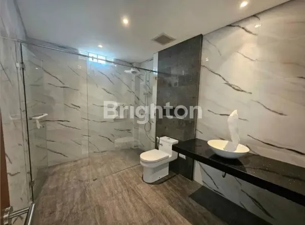 image SEWA VILLA BARU NYAMAN TENANG 2+1 KAMAR TAMAN UMA BUDUK BADUNG (7)