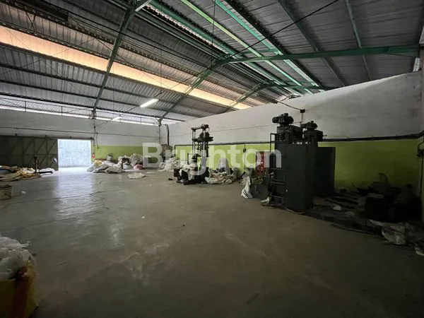 image GUDANG WARINGIN REJO - CEMANI, SAMPING KONIMEX (6)