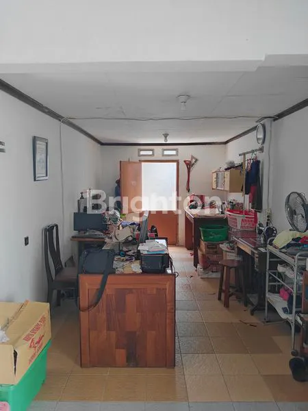 image RUMAH TINGGAL LUAS 2 BANGUNAN RUMAH LOKASI BAGUS KOTA KEDIRI (7)