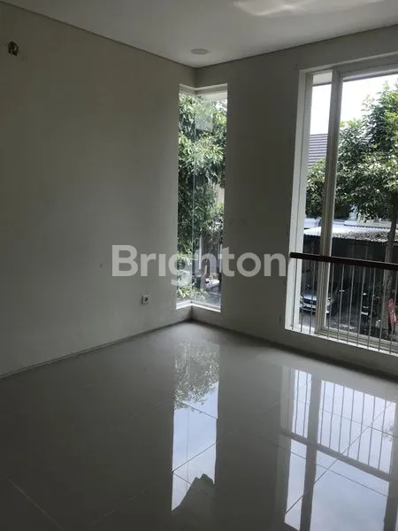 image RUMAH MINIMALIS 2 LANTAI NORTHWEST PARK CITRALAND PERUMAHAN CLUSTER BAGUS (3)