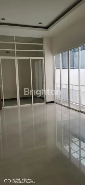 image RUMAH 2 LANTAI PUSAT KOTA SIDOARJO (3)